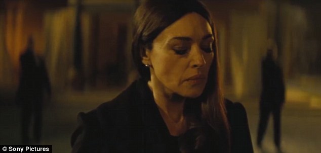2ABE687A00000578-3170455-Sombre_Not_everyone_gets_the_happy_ending_they_were_after-a-78_1437571449437.jpg