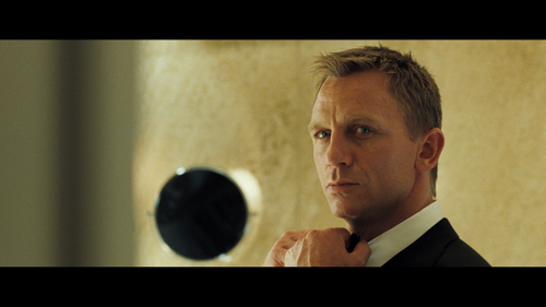 casino-royale-dinner-jackets.png