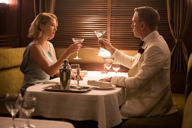 news_xlarge_007spectre_201510_02.jpg